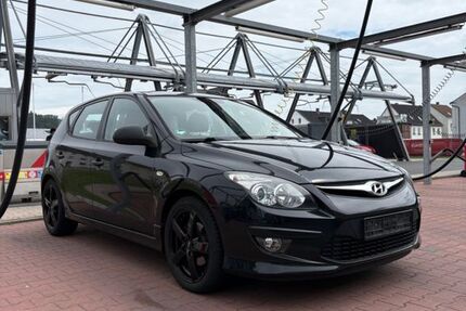 Hyundai i30 184.000 km 2.400 &euro; Arnsberg 59823