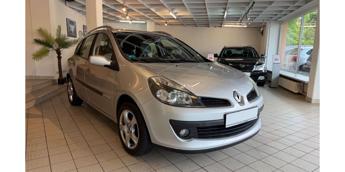 Renault Clio 155.000 km 2.990 &euro; Schwanfeld 97523