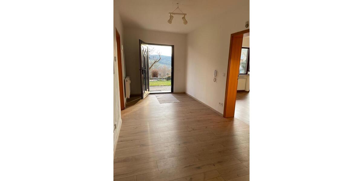 Erdgeschoßwohnung Neunburg vorm Wald - 2 Zimmer, 84 m&sup2;, 700&euro; | Angebot:25609647