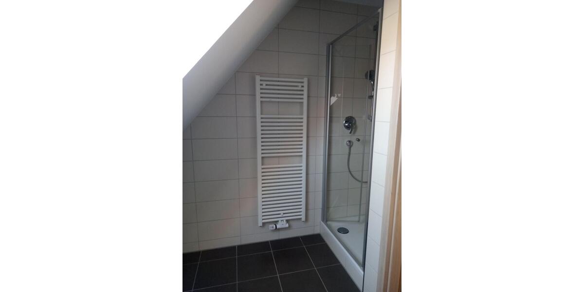 2 Zi-Whg an WE-Heimfahrerin bzw. Referendarin zu vermieten 2 zimmer