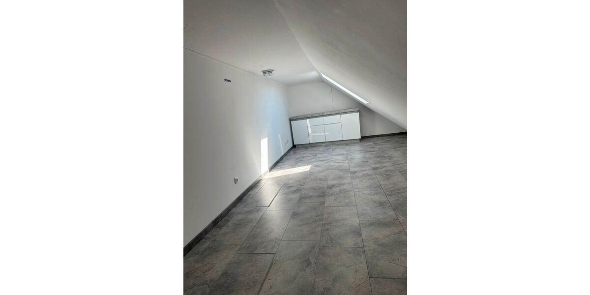 Dachgeschoßwohnung Osnabrück - 3.5 Zimmer, 106 m&sup2;, 1.400&euro; | Angebot:26588555