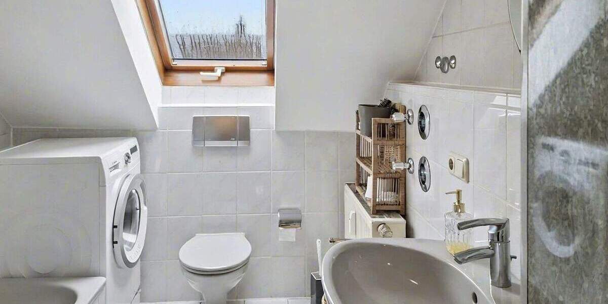 Helle 2 - ZKB-Wohnung mit Süd-Balkon, Tiefgarage & Außenstellplatz im Herzen von Aichach 2 zimmer