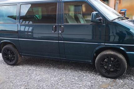 VW T4 Multivan 325.000 km 9.900 &euro; Perlesreut 94157