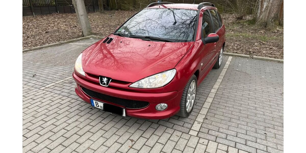 Peugeot 206 129.800 km 2.700 &euro; Berlin 13158
