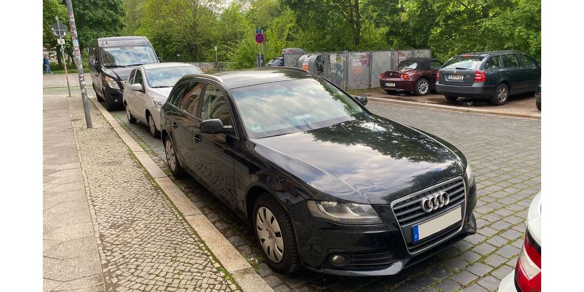 Audi A4 390.000 km 2.990 &euro; Erfurt 99089