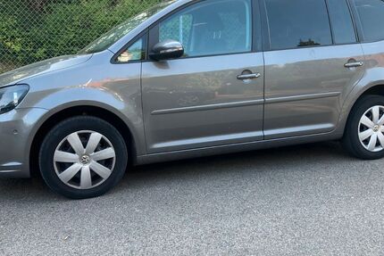 VW Touran 148.000 km 4.890 &euro; schierling 84069