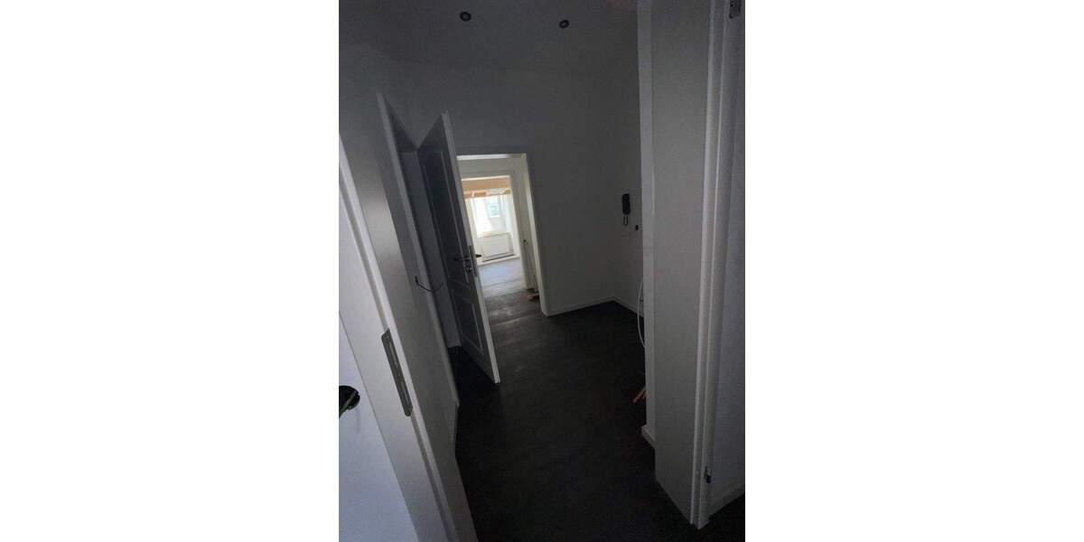 Frei ab 01.02.2026 Gute Lage 4-Zimmer-Wohnung zimmer