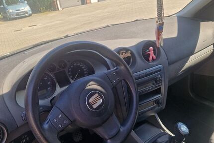 Seat Ibiza 75.353 km 3.200 &euro; Forst 03149