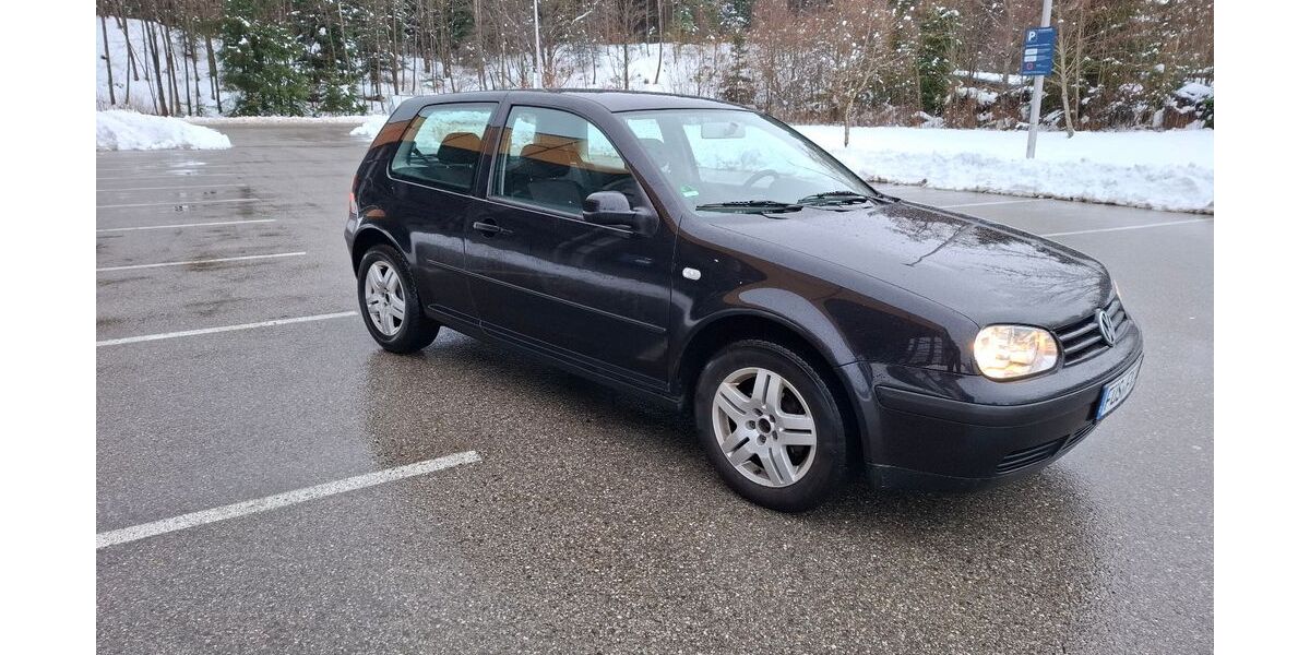 VW Golf 198.600 km 2.399 &euro; Füssen 87629