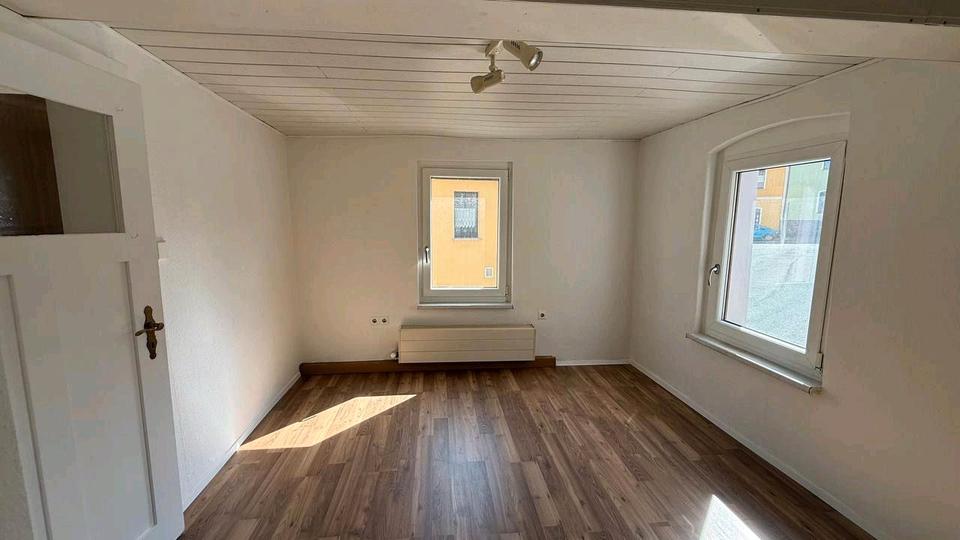 Einfamilienhaus Pausa-Mühltroff Mühltroff - 5 Zimmer, 145 m&sup2;, 1.100&euro; | Angebot:26286416