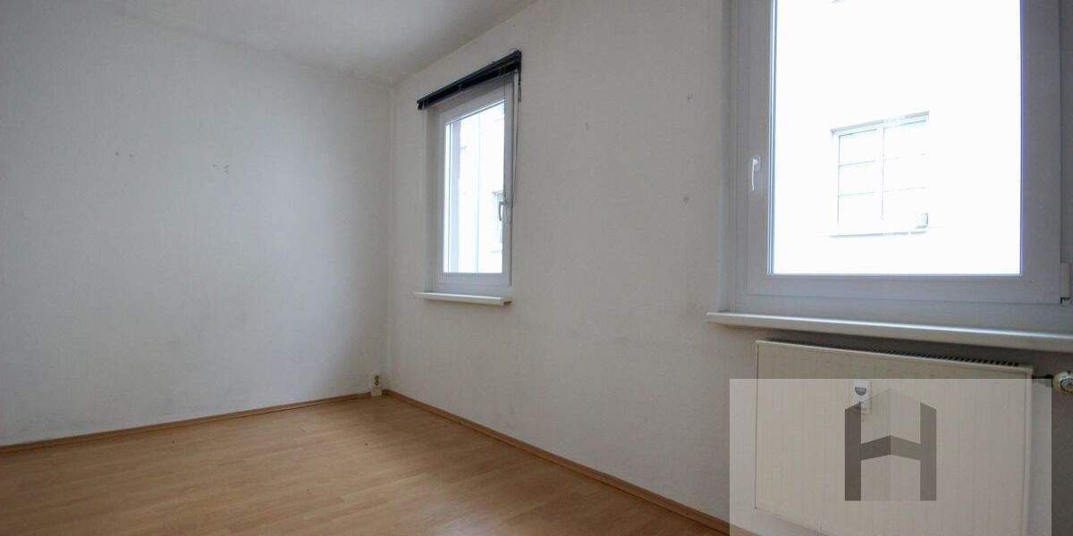 Wohn- und Geschäftshaus am Altmarkt 1 zimmer