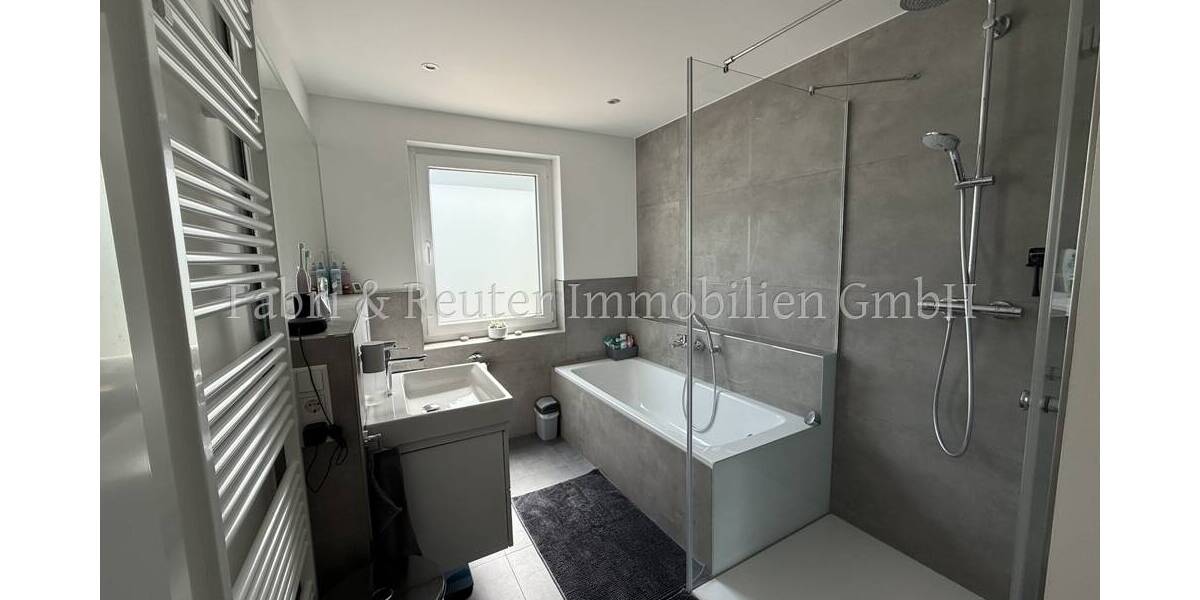 Etagenwohnung Kempen - 2 Zimmer, 74 m&sup2;, 1.090&euro; | Angebot:26786780
