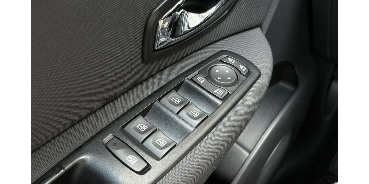 Renault Scenic III 1.5 D Limited SITZHEIZUNG/KLIMAx2/PDC 115.000 km 8.900 &euro; Villingen-Schwenningen 78054