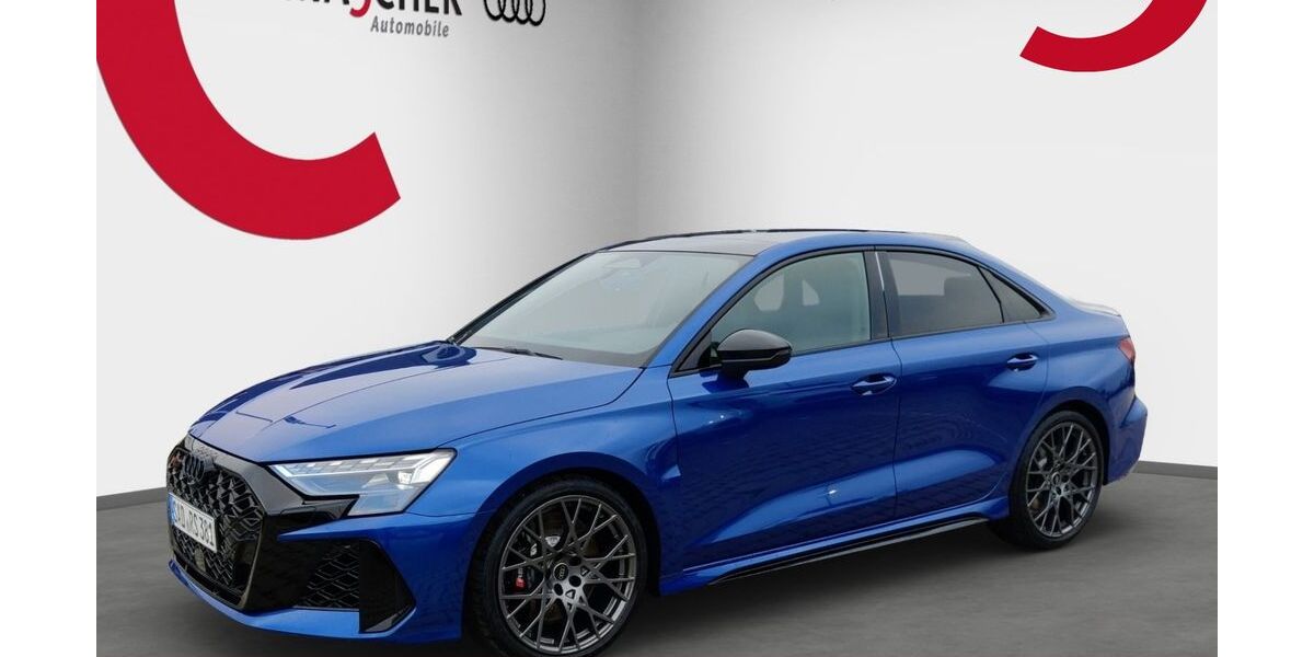 Audi RS3 4.900 km 71.888 &euro; Wackersdorf 92442