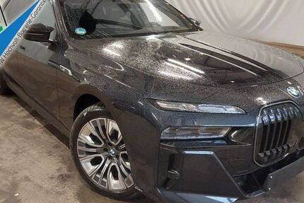BMW i7 12.406 km 108.950 &euro; Bad Salzuflen 32108