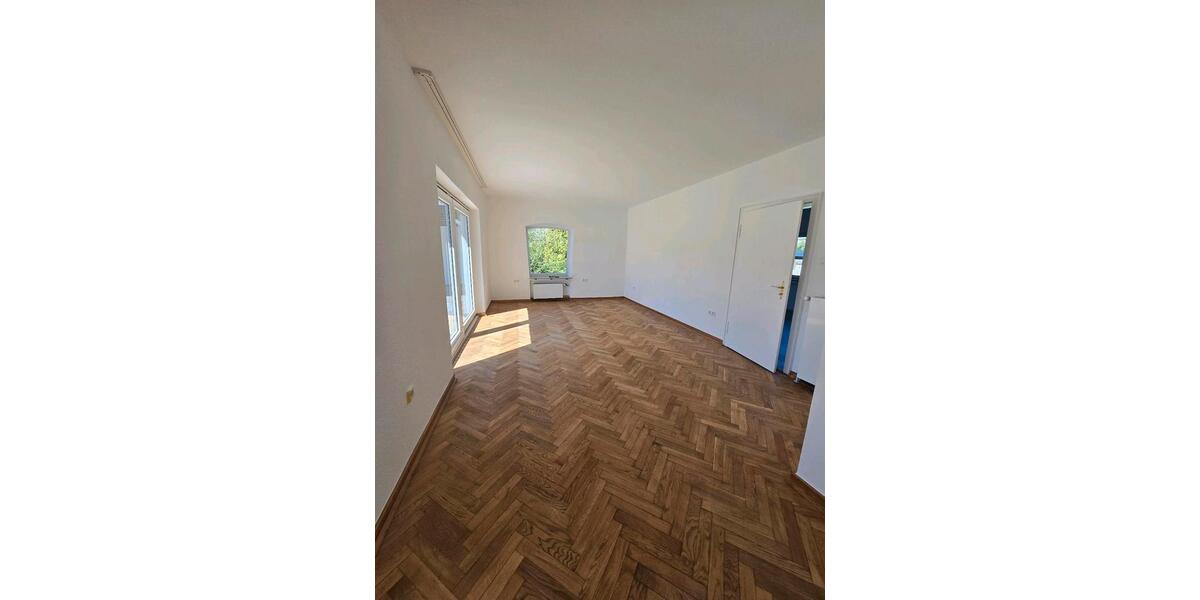 Einfamilienhaus Lemgo - 3 Zimmer, 135 m&sup2;, 1.650&euro; | Angebot:26302191