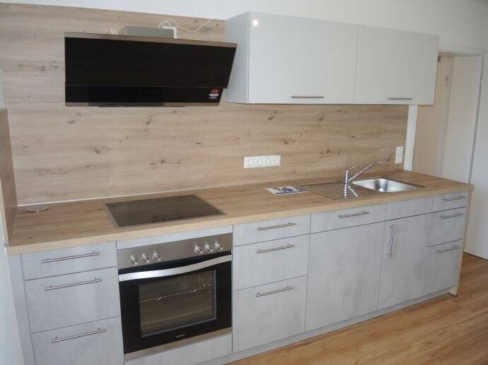 Attraktive 2-Zimmer-Wohnung mit Balkon und moderner Einbauküche, Aufzug, Hausmeister – Frei ab 01.01.2026 2 zimmer