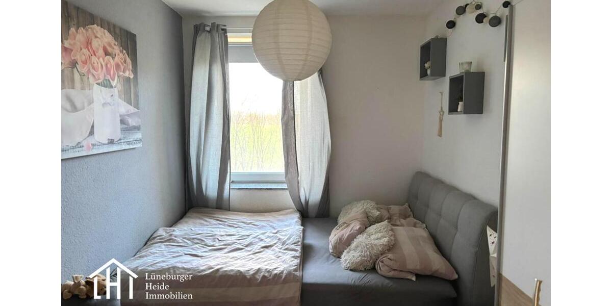 Etagenwohnung Lüdersdorf - 2.5 Zimmer, 69 m&sup2;, 700&euro; | Angebot:25961168