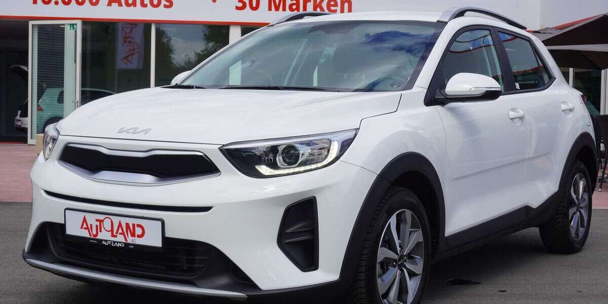 Kia Stonic 8.243 km 20.990 &euro; Hoppegarten 15366