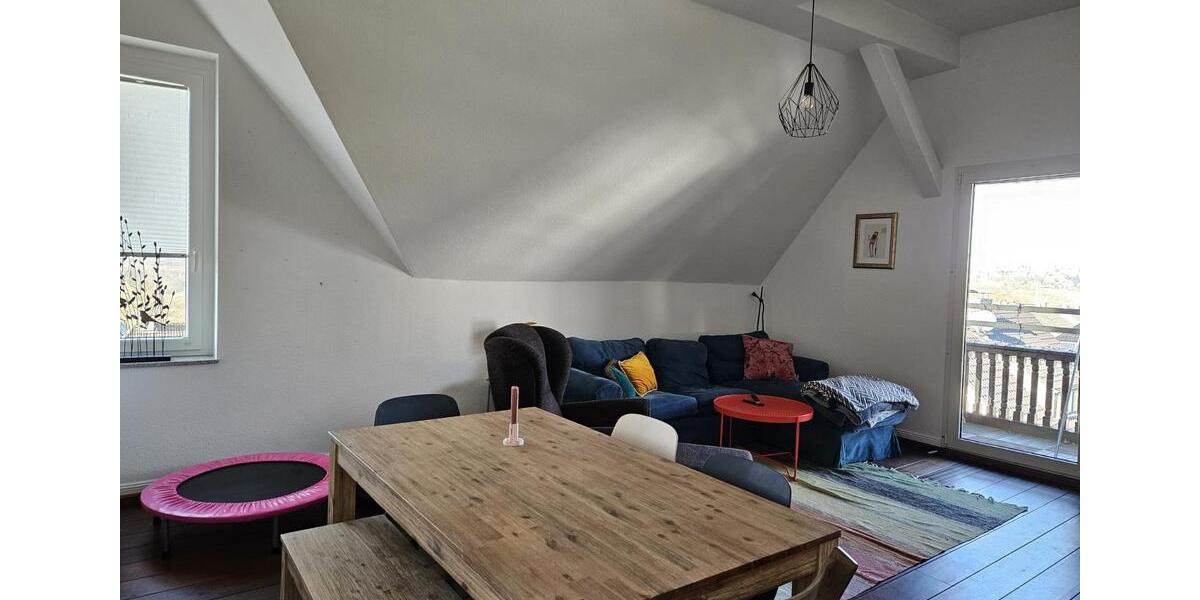 Dachgeschoßwohnung Remscheid Lüttringhausen - 3 Zimmer, 95 m&sup2;, 720&euro; | Angebot:24839162