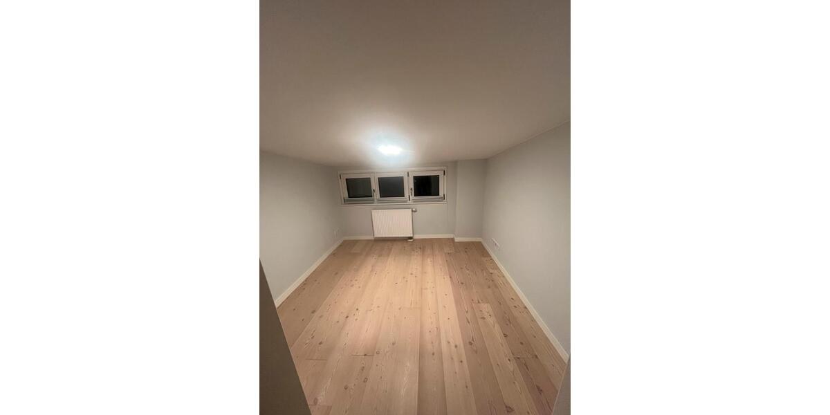 Exklusive 3,5-Zimmer-Dachgeschosswohnung (GlienickeNordbahn) 3 zimmer