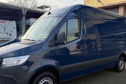 Mercedes-Benz Sprinter 59.500 km 16.990 &euro; Frankfurt am Main 65933