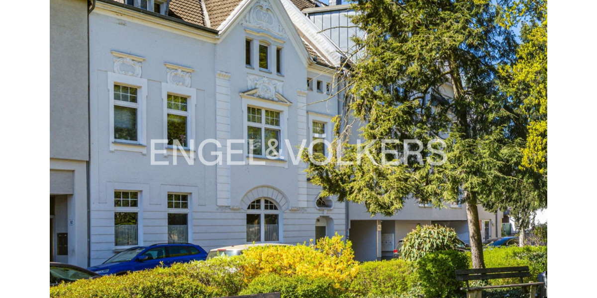 Altbaucharme trifft City-Flair: 4-Zimmer-Wohnung in bester Lage von Hilden 4 zimmer