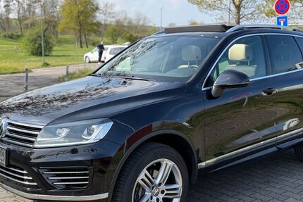 VW Touareg 69.800 km 32.500 &euro; Budenheim 55257