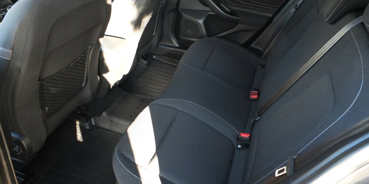 Ford Focus NAVI BLUETOOTH SHZ PARCTRONIC 1 HAND 131.112 km 10.908 &euro; Köln 50858