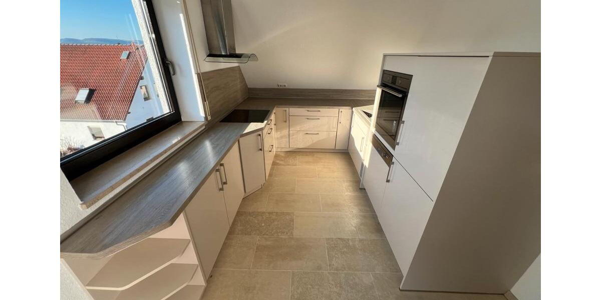 Dachgeschoßwohnung Jena - 5 Zimmer, 95 m&sup2;, 1.100&euro; | Angebot:26384249