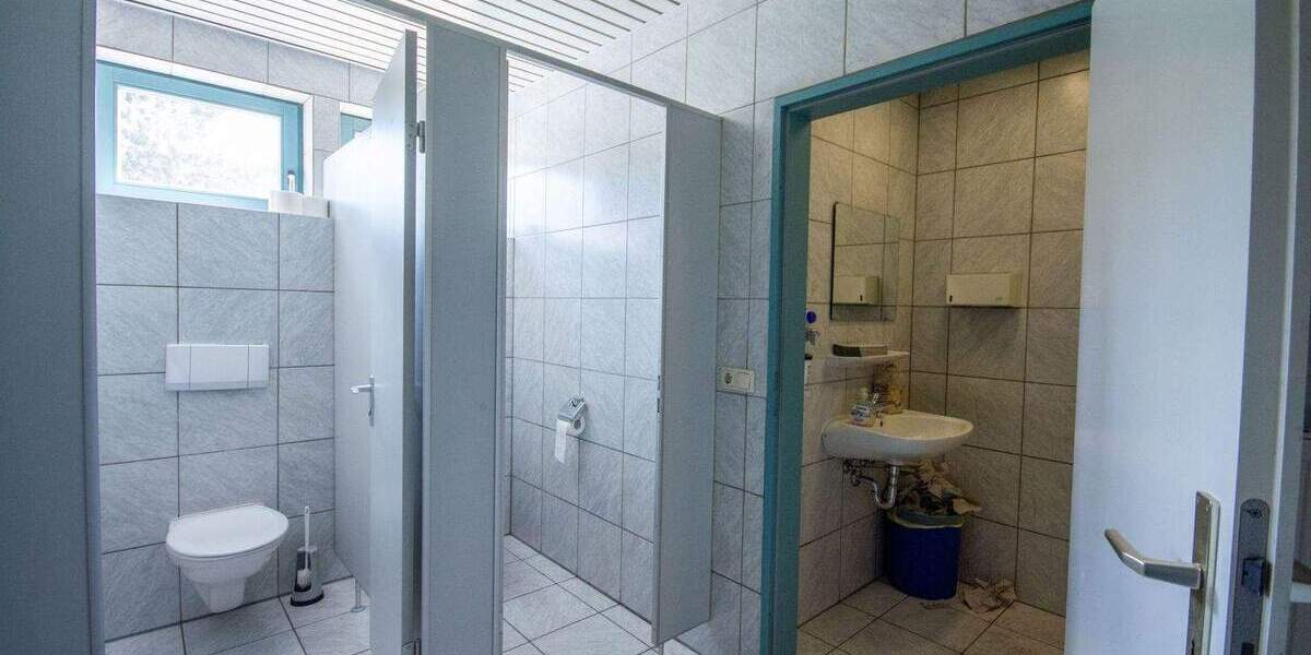 ***8.000 QM FIRMENSTANDORT - IDEAL FÜR VERARBEITENDE BETRIEBE UND FACHHANDEL*** zimmer