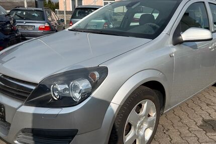 Opel Astra 136.600 km 3.999 &euro; Elz 65604