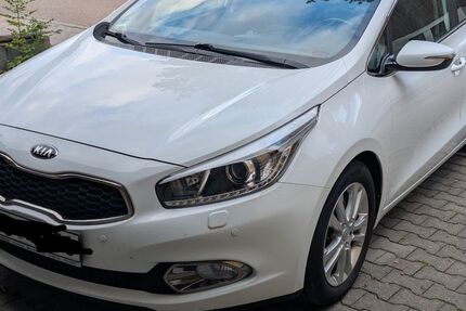 Kia ceed / Ceed 180.000 km 6.400 &euro; Attaching 85356