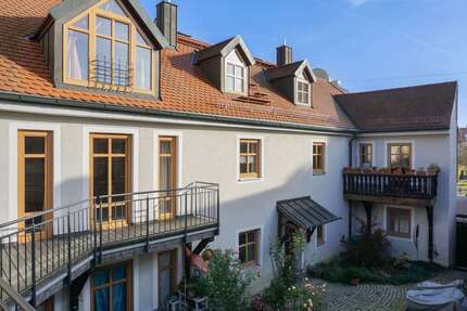 Haus zum Kaufen in Regensburg 1.099.000 € 314.91 m²