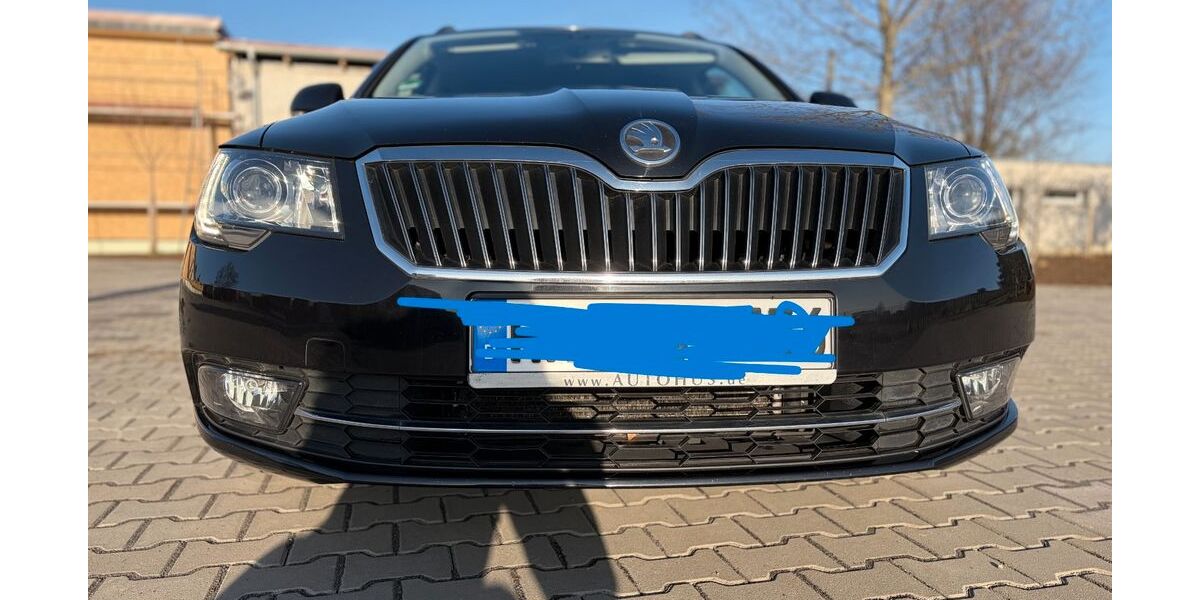 Skoda Superb 120.920 km 11.399 &euro; Bonn 53123