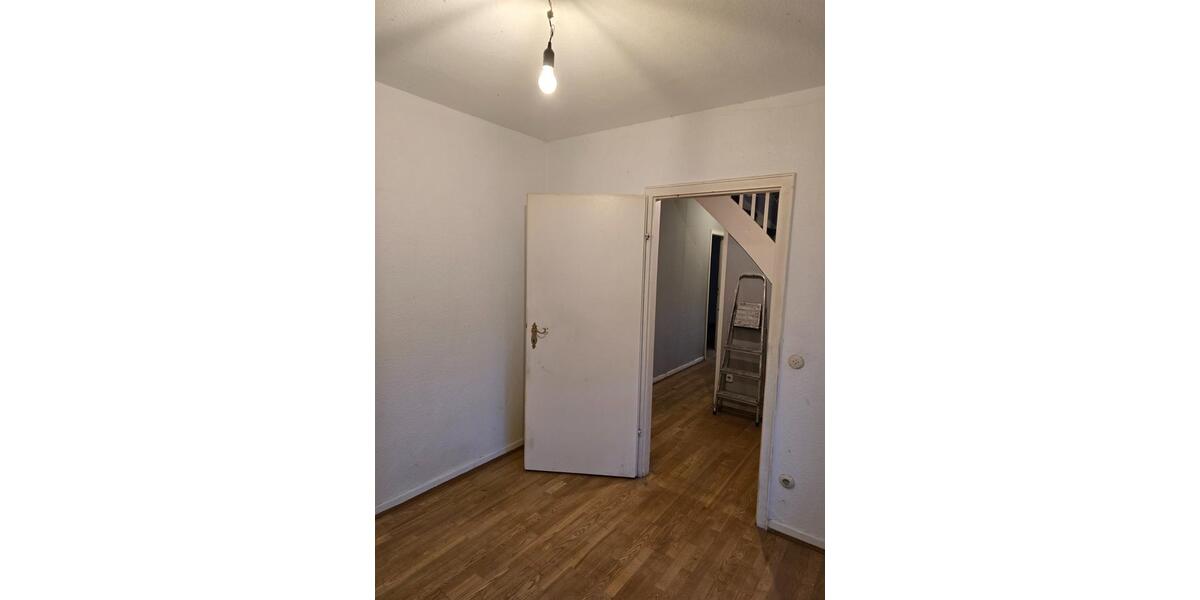 Einfamilienhaus Wildeshausen - 5 Zimmer, 100 m&sup2;, 250.000&euro; | Angebot:25853627