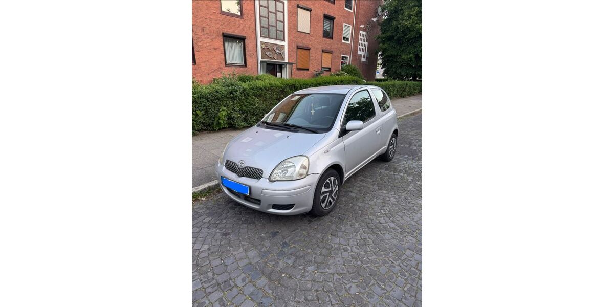 Toyota Yaris 77.000 km 2.200 &euro; Bremen 28217