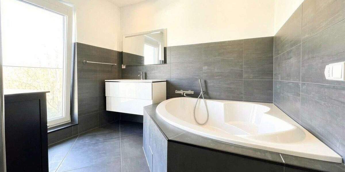 Etagenwohnung Ruppichteroth Schönenberg - 4 Zimmer, 118 m&sup2;, 329.000&euro; | Angebot:25800571