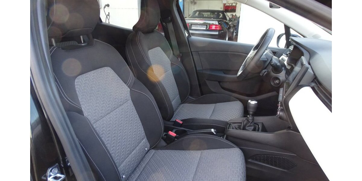 Renault Clio 1,0l Evolution Navi Rückfahrkamera, Einparkhi 31.015 km 12.790 &euro; Rodgau 63110