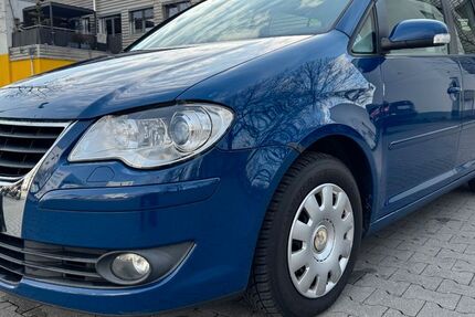 VW Touran 205.000 km 2.900 &euro; München 80687