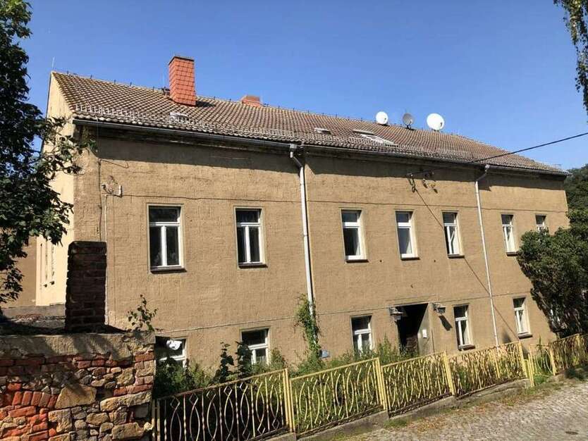 Haus zum Kaufen in Diera-Zehren 74.999 € 355 m²