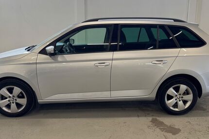 Skoda Fabia 49.300 km 11.795 € Rostock 18147