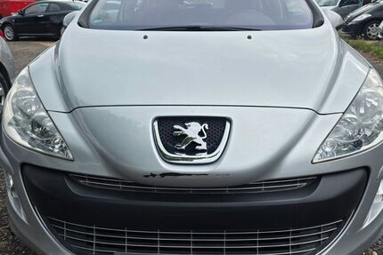 Peugeot 308 66.000 km 1.500 &euro; zwickau 08064
