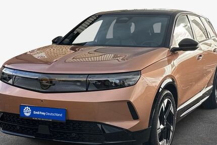 Opel Grandland (X) 8.000 km 36.990 &euro; Frankfurt 60386