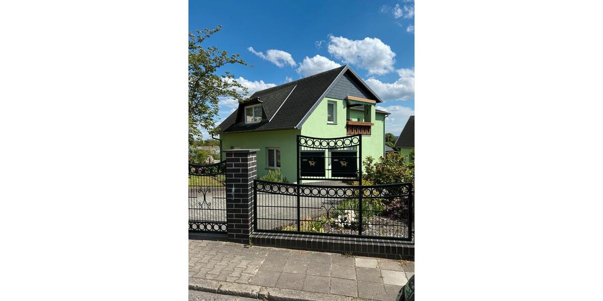 Etagenwohnung Elsterwerda - 3 Zimmer, 130 m&sup2;, 155.000&euro; | Angebot:26768837
