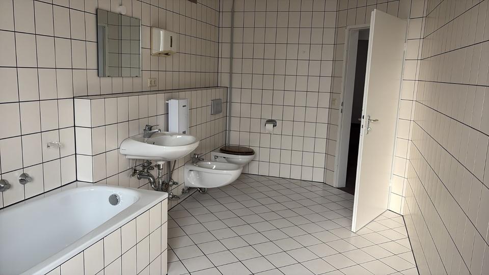 Gewerbeobjekt Meckenheim - 2.250&euro; | Angebot:22890713