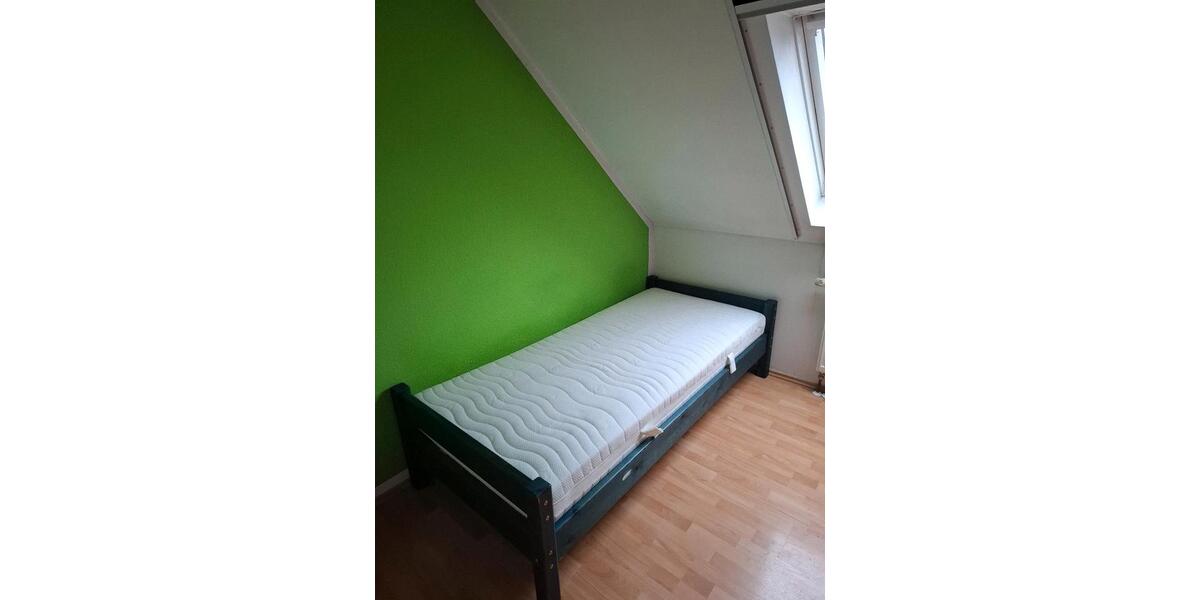 Dachgeschoßwohnung Ober-Ramstadt Ramstadt - 5 Zimmer, 150 m&sup2;, 300&euro; | Angebot:25022446