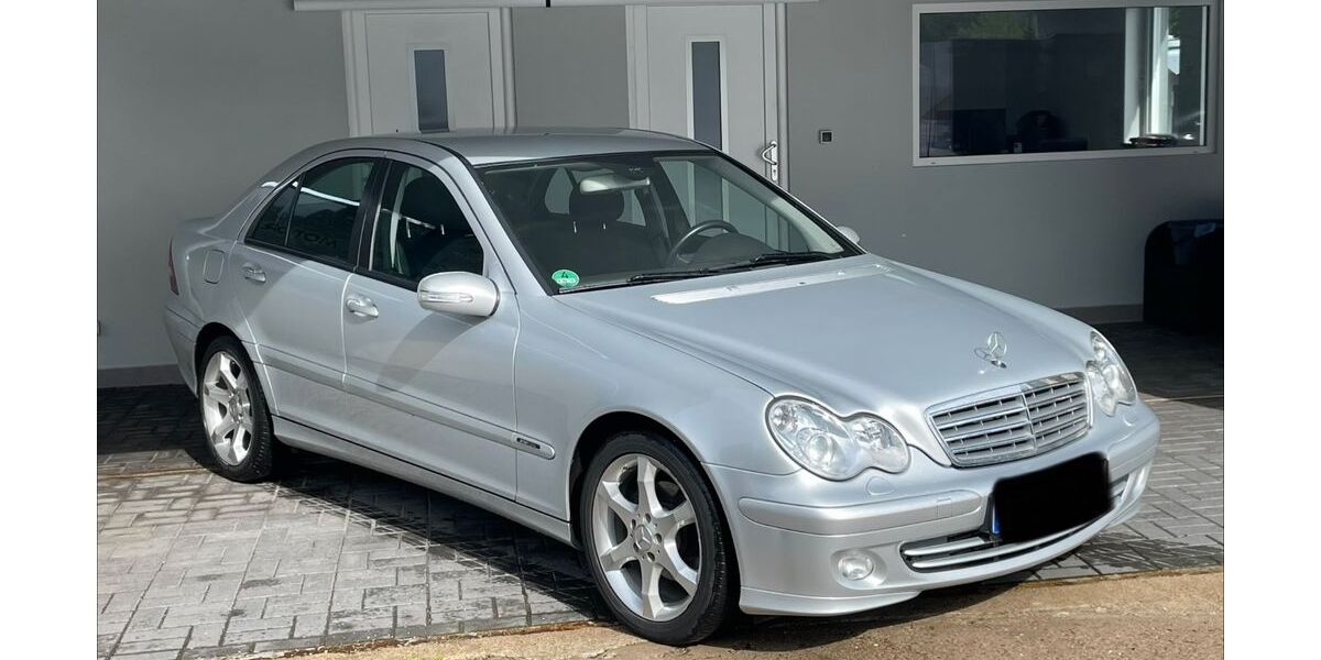 Mercedes-Benz C 180 144.000 km 5.250 &euro; Bad Klosterlausnitz 07639