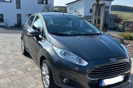 Ford Fiesta 52.000 km 7.900 &euro; Schweinfurt 97422