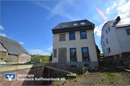 Haus Kommen - 6 Zimmer, 207 m&sup2;, 195.000&euro; | Angebot:22002180